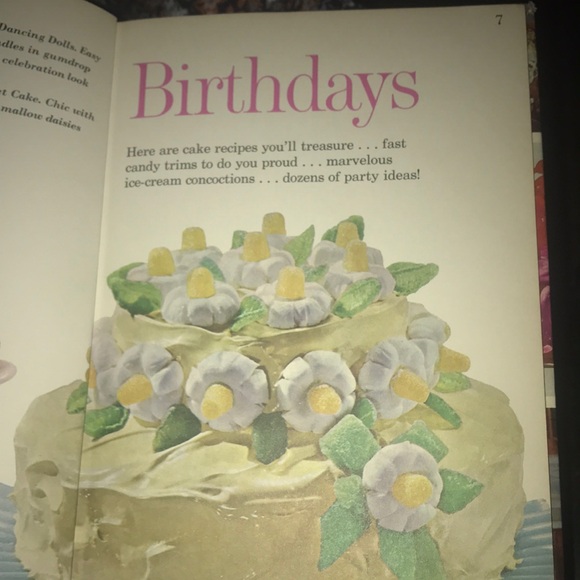 VINTAGE Better Homes & Gardens Celebrations Book - Picture 5 of 10